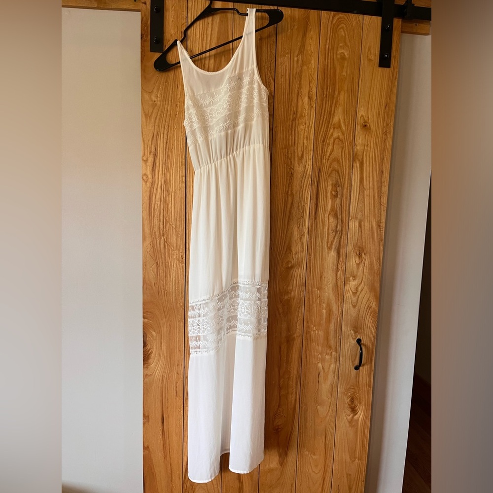 H&M Off-White Lace-Trim Maxi Dress